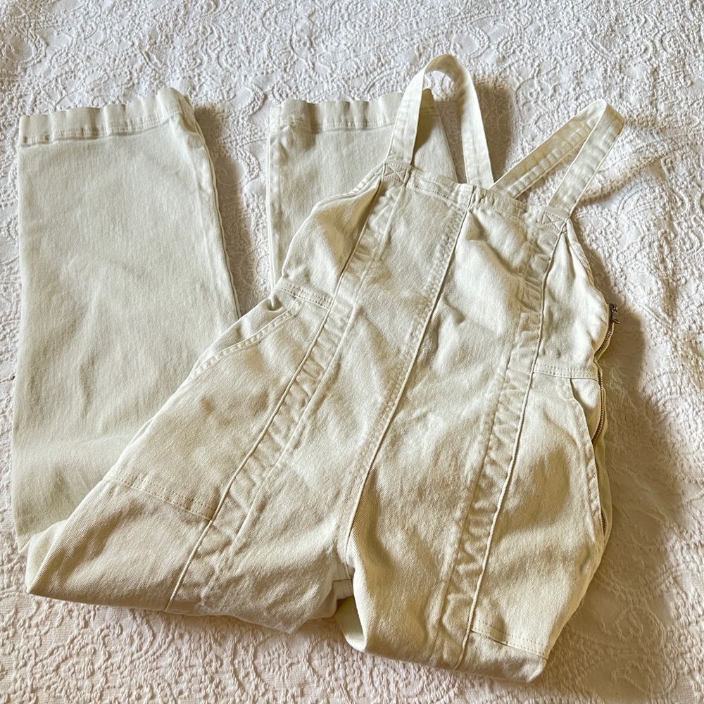 Chelsea & Violet Off-White Jumpsuit
